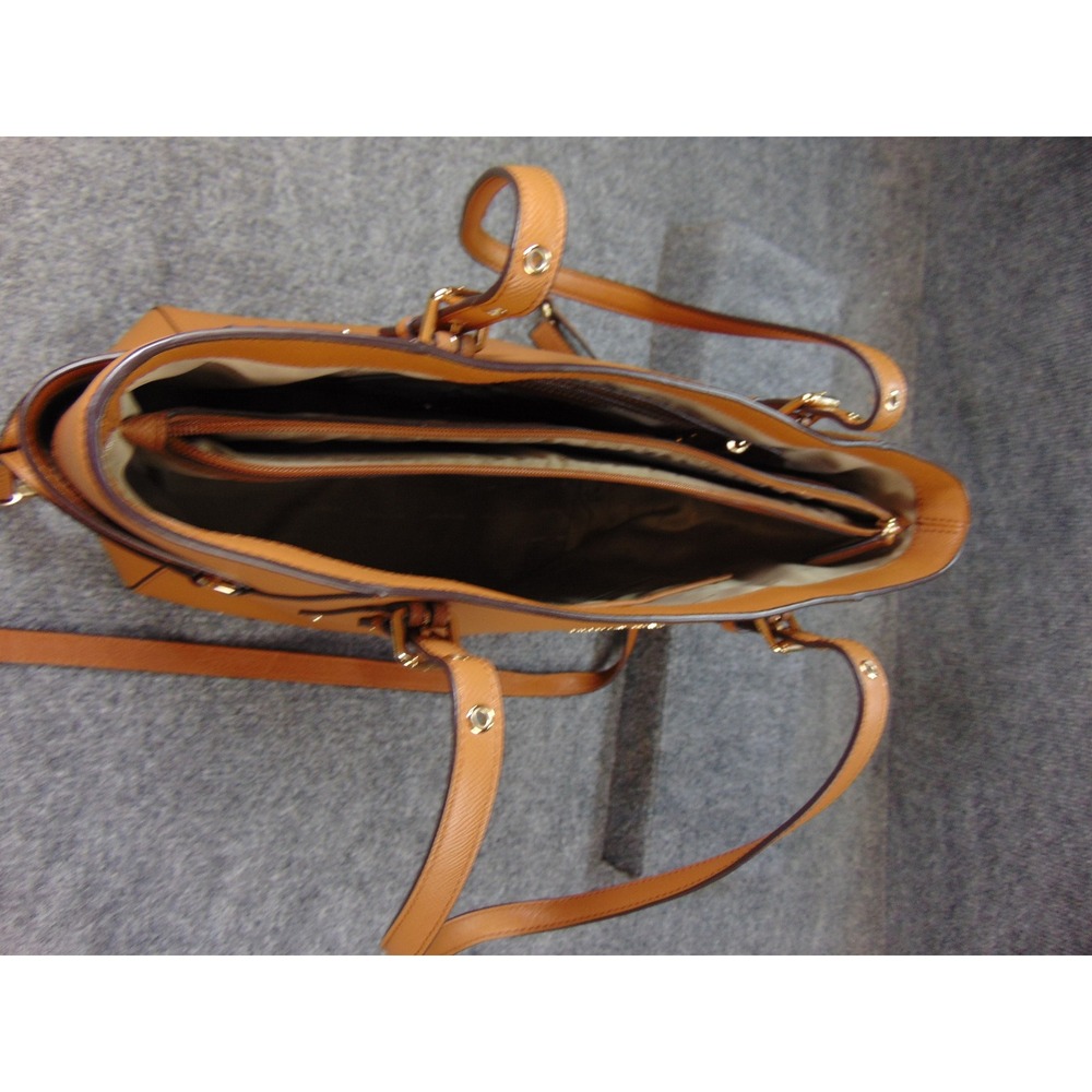 Michael Kors Voyager Tote Tan Brown Saffiano Leather 30H9GV0T0C Shoulder Bag - Picture 9 of 16